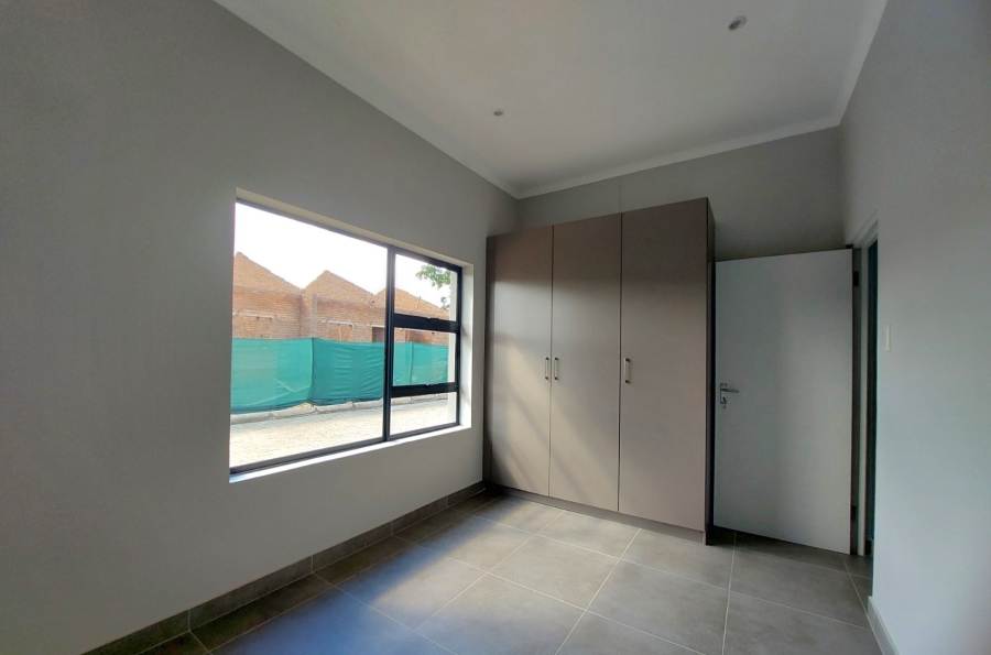 2 Bedroom Property for Sale in Meerhof North West